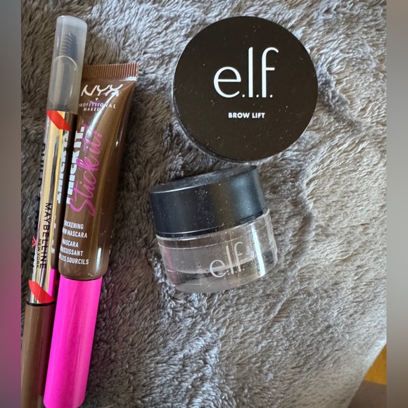 All UNUSED Makeup Bundle - Picture 3 of 13